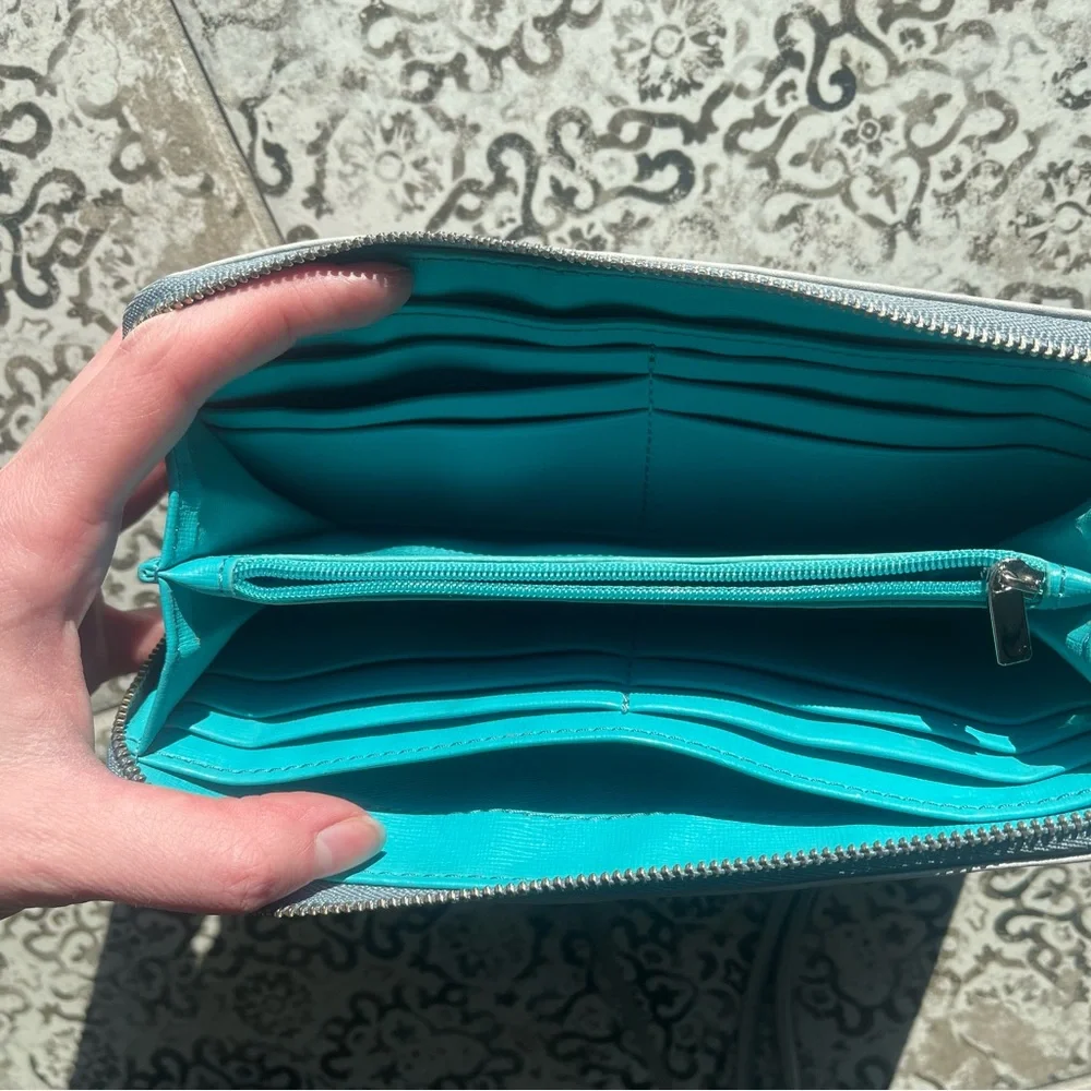 grey authentic Fossil wallet- teal lining - Picture 5 of 5